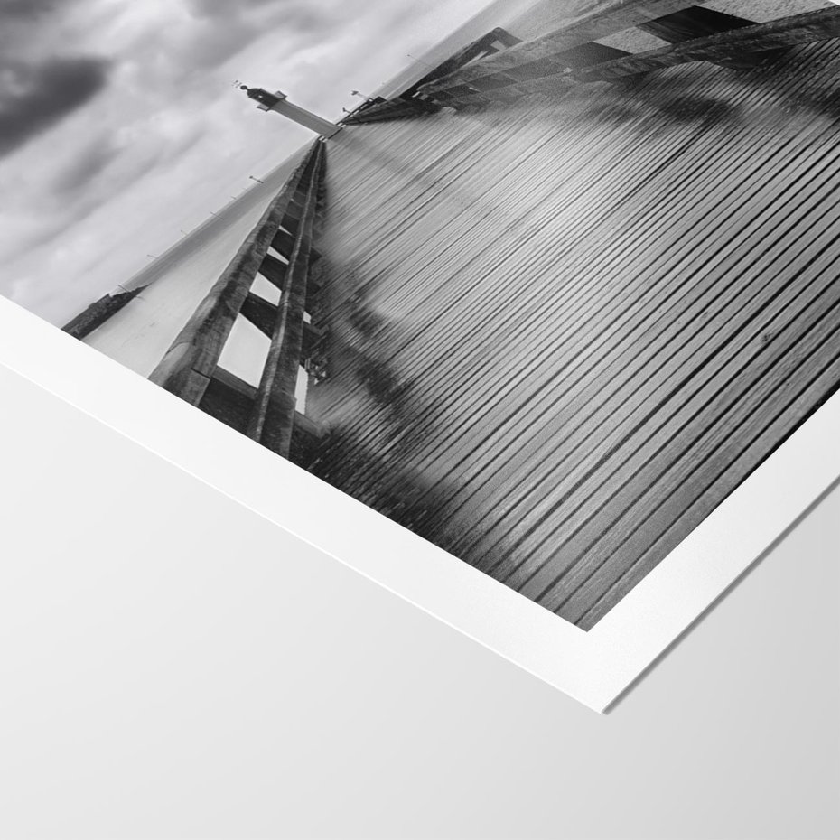 Plakat bez ramy 40x50 - Romantyczny pomost z latarnią - pomost, latarnia