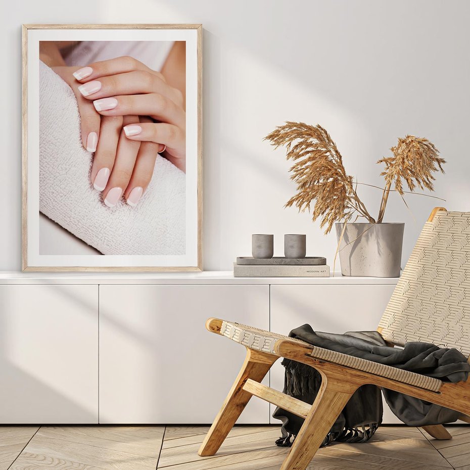 Plakat w ramie 30x40 - Piękno manicure - manicure, paznokcie - rama drewno