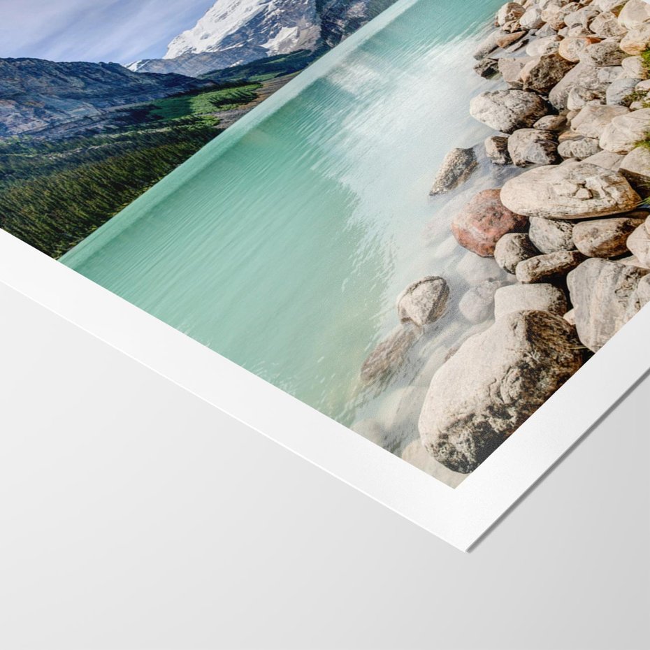 Plakat bez ramy 40x50 - Górskie jezioro - spokój i piękno - jezioro, górskie