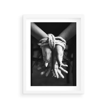 Plakat w ramie 50x70 - Splątane Uczucia - czarno biała fotografia, artystyczna - rama biała