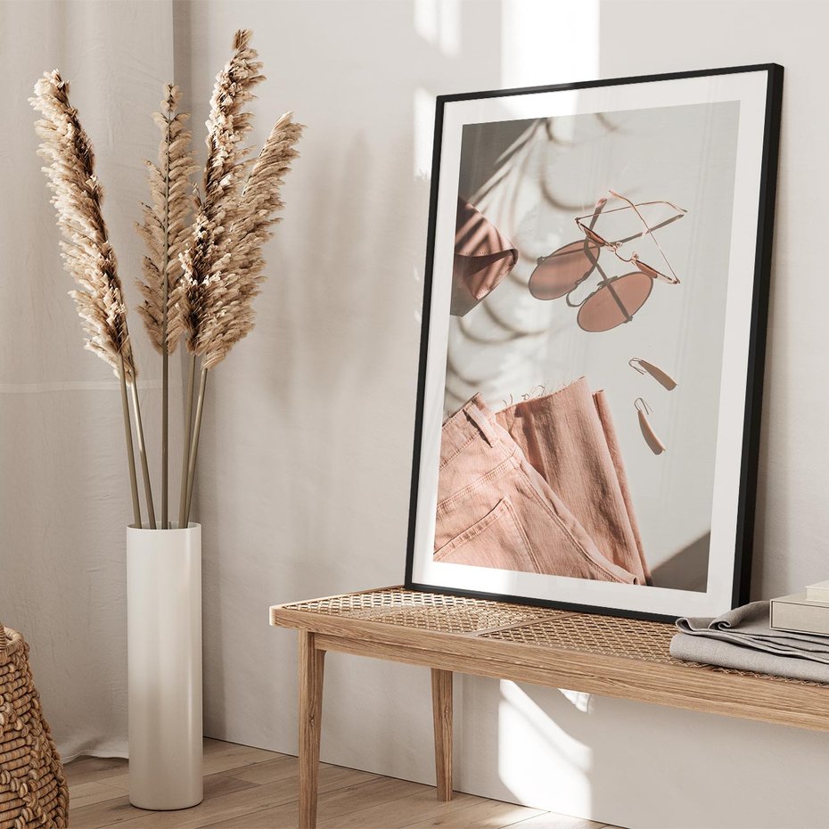 Plakat bez ramy 21x30 - Urok Pudrowego Różu - zdjęcie, moda