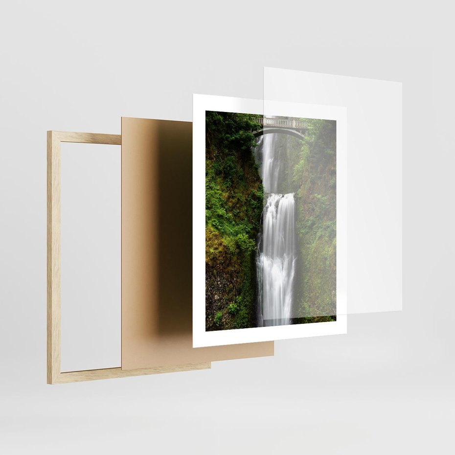 Plakat w ramie 40x50 - Siła i Urok Natury - wodospad, las - rama drewno