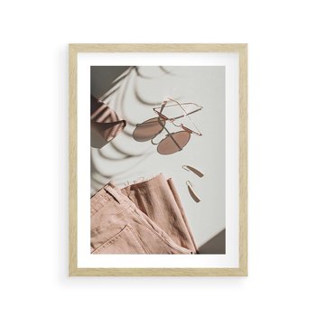 Plakat w ramie 40x50 - Urok Pudrowego Różu - zdjęcie, moda - rama drewno