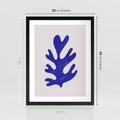 Plakat w ramie 30x40 - Przenikająca Struktura - boho plakat, niebieski liść w intensywnym kolorze - rama czarna