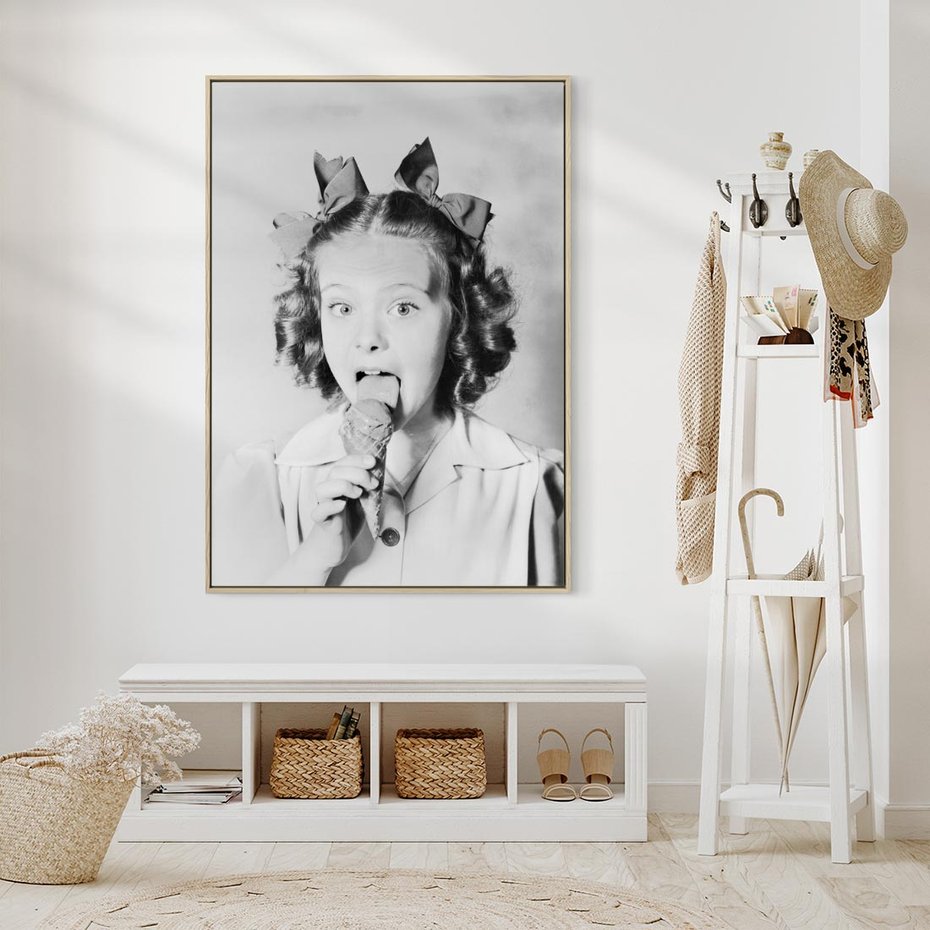 Obraz w ramie 50x70 - Pyszny Deser - retro zdjęcie, czarno białe - rama drewno