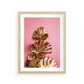 Plakat w ramie 30x40 - Złote Liście Monstery: Delikatność na Różowym Tle - złote liście monstery, różowe tło - rama drewno