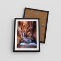 Plakat w ramie 30x40 - Tajemniczy świat jaskini i wodospadu - jaskinia, wodospad - rama czarna