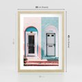 Plakat w ramie 30x40 - Urok Starych Drzwi - stare retro drzwi kamienicy, pastelowe kolory - rama drewno