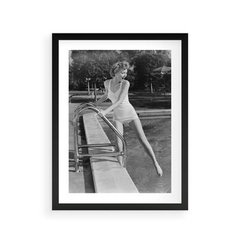 Plakat w ramie 50x70 - Retro Basen - retro zdjęcie, czarno białe - rama czarna