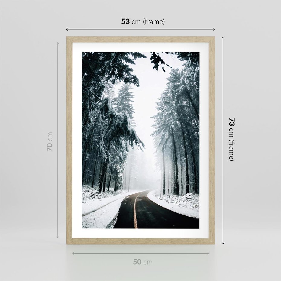 Plakat w ramie 50x70 - Droga przez Zimowy Las - drzewa, śnieg - rama drewno
