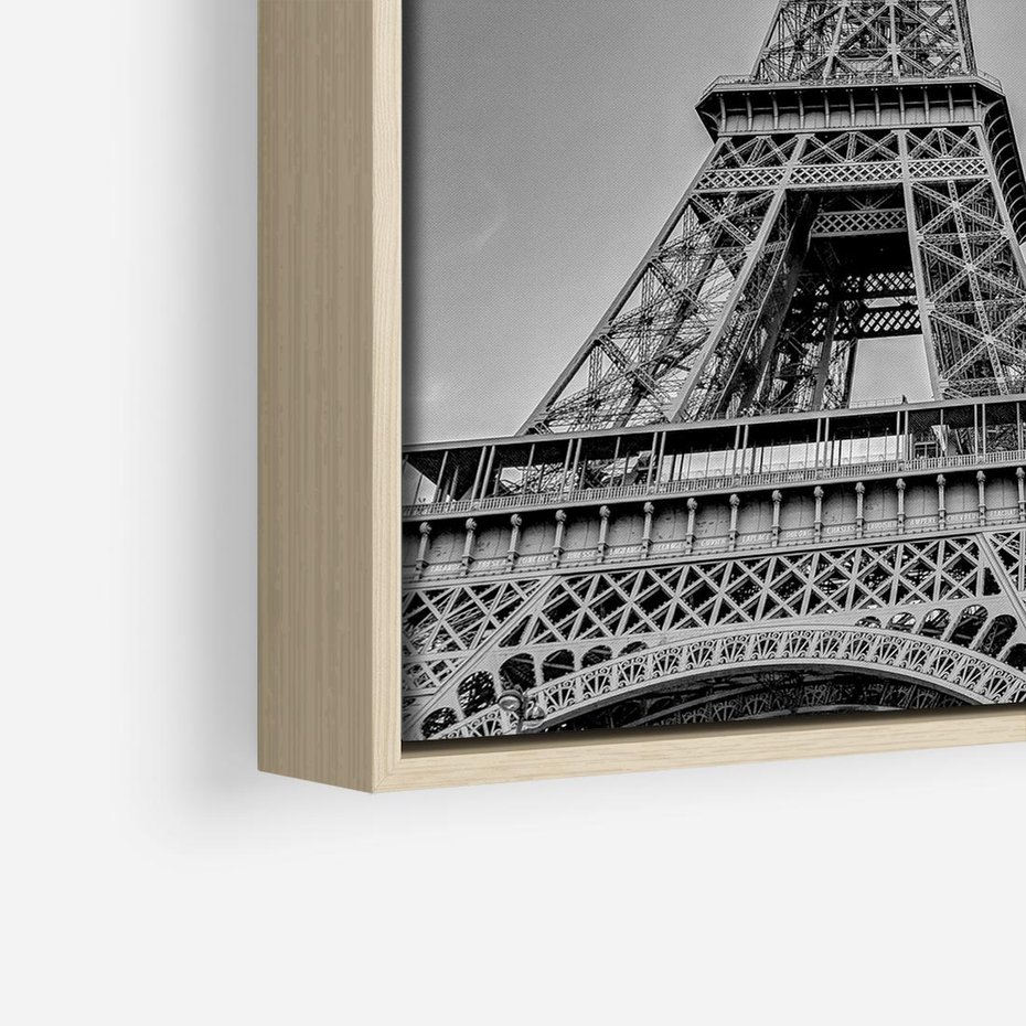 Obraz w ramie 50x50 - Zabawa w Paryżu - czarno białe zdjecie, wieża eiffla - rama drewno