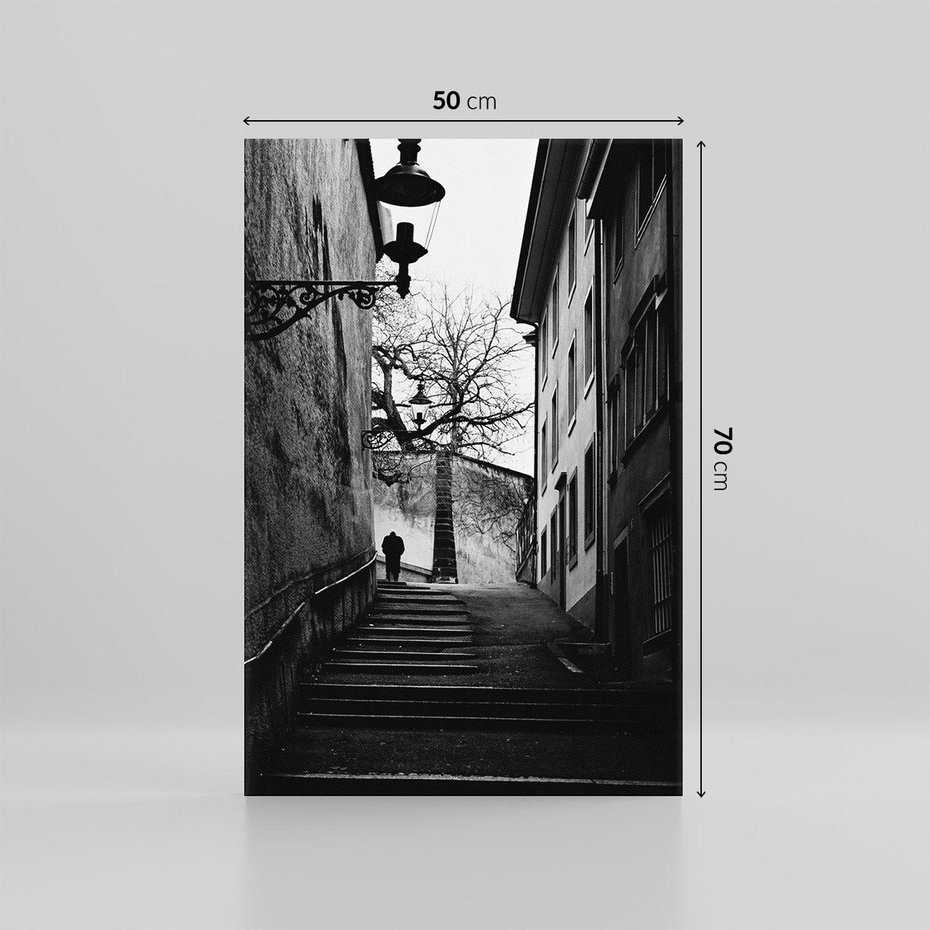 Obraz na płótnie 50x70 - Ukryta Uliczka - czarno białe zdjęcie, schody