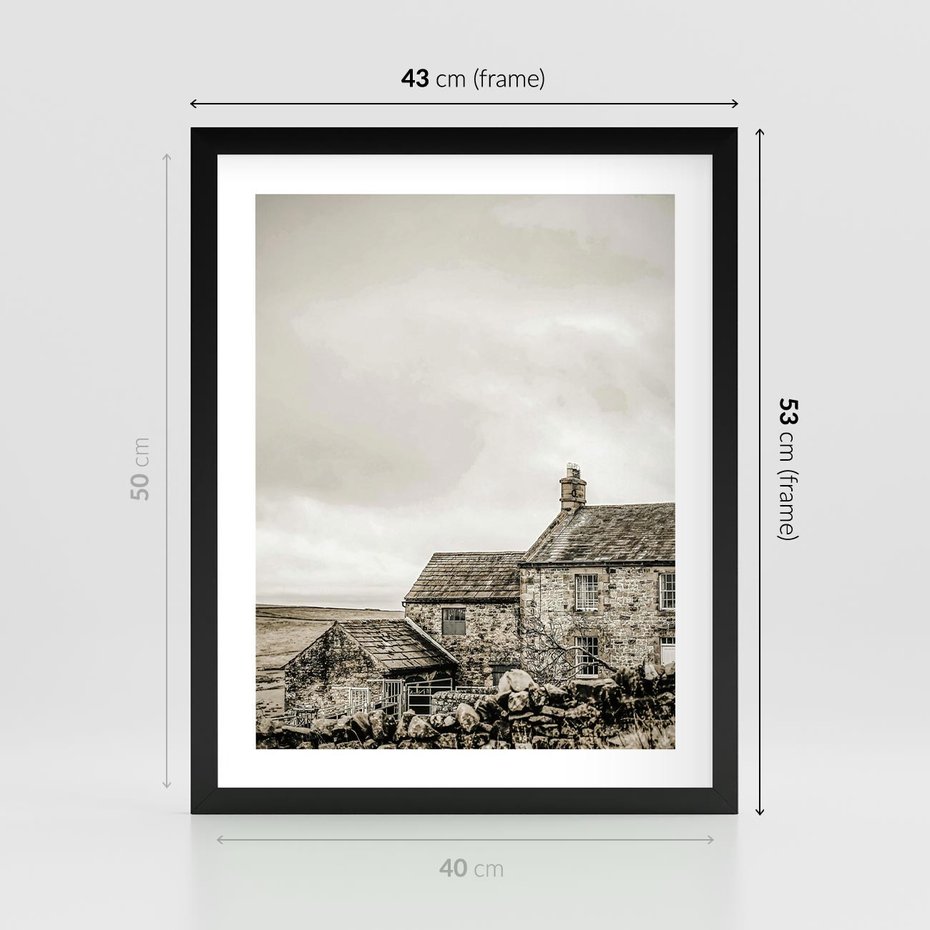 Plakat w ramie 40x50 - Kamienny Dom w Odcieniach Sepii - stary kamienny dom, odcienie sepii - rama czarna