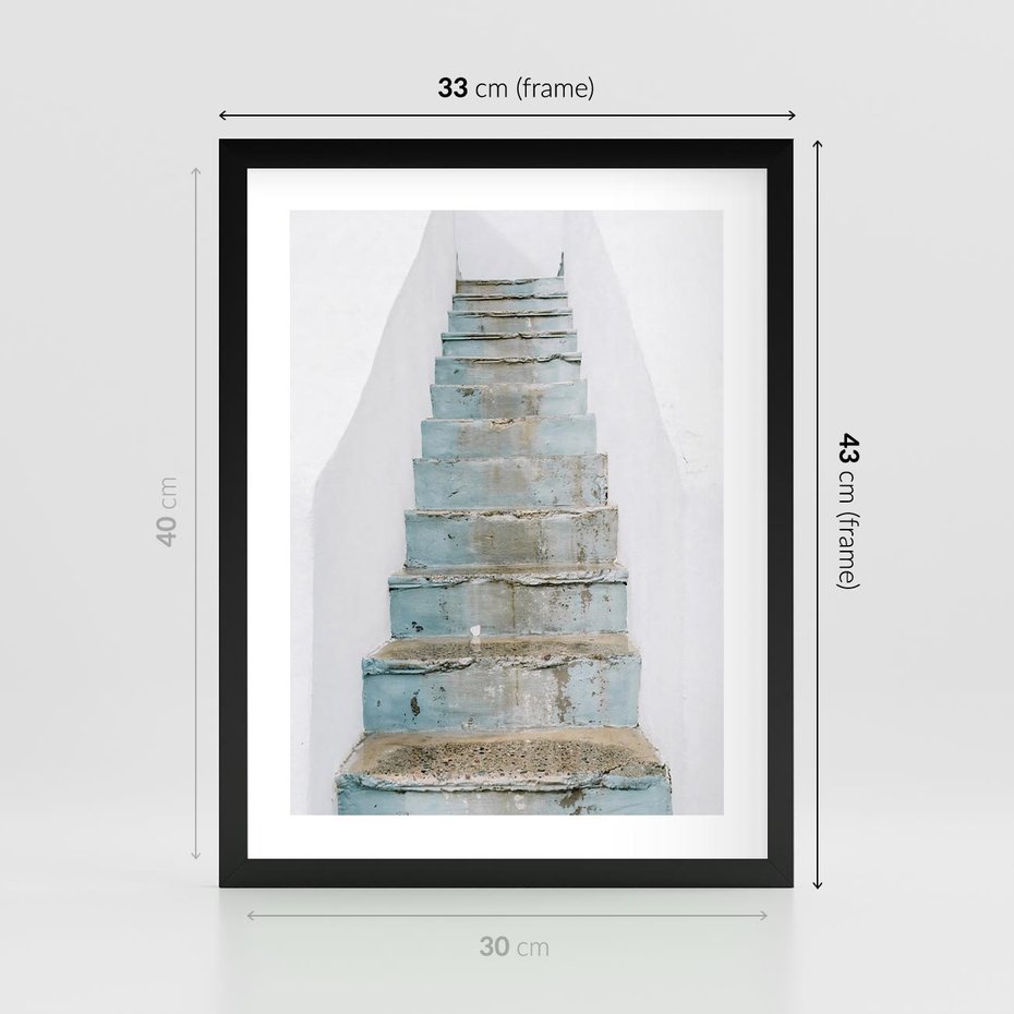 Plakat w ramie 30x40 - Niebieskie Schody Santorini - stare kamienne schody, niebieskie schody - rama czarna