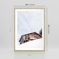 Plakat w ramie 50x70 - Spokój Górskiej Zimy - chatka w górach, domek górski - rama drewno