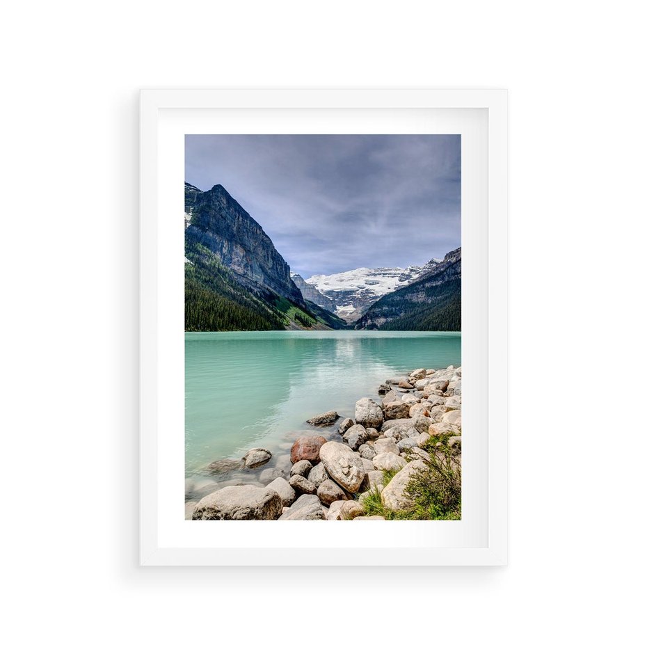 Plakat w ramie 30x40 - Górskie jezioro - spokój i piękno - jezioro, górskie - rama biała