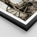 Plakat w ramie 30x40 - Rustykalna Tradycja - koło starego wozu, rustykalny styl - rama czarna
