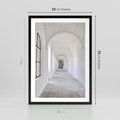 Plakat w ramie 50x70 - Architektoniczne Przejście - architektura, korytarz - rama czarna