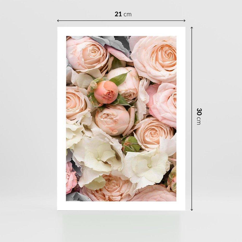 Plakat bez ramy 21x30 - Kwiatowy Rarytas: Róże w Herbacianym Zbliżeniu - kwiaty, herbaciane