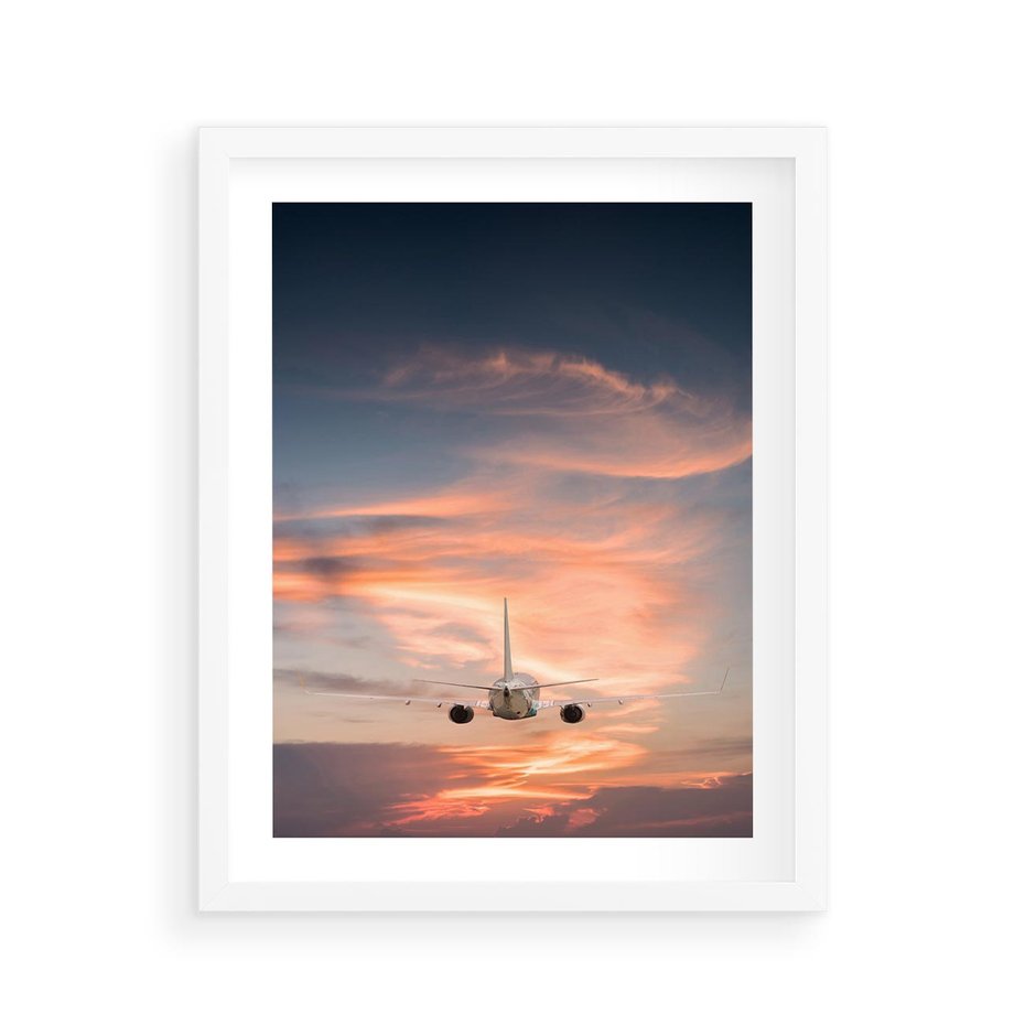 Plakat w ramie 40x50 - Podróż w Kierunku Słońca - samolot, samolot w powietrzu - rama biała