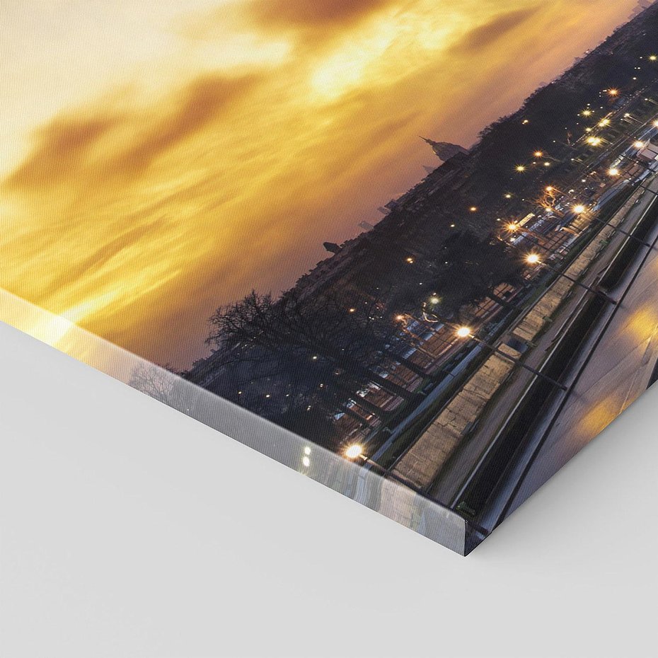 Obraz na płótnie 140x70 - Romantyczny Paryż - Wieża Eiffla w blasku - Paryż, Wieża