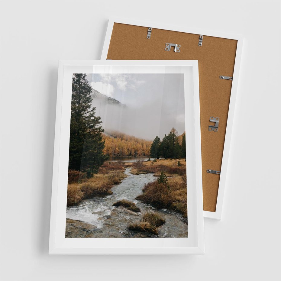Plakat w ramie 50x70 - W Górskiej Dolinie - artystyczna fotografia, las - rama biała