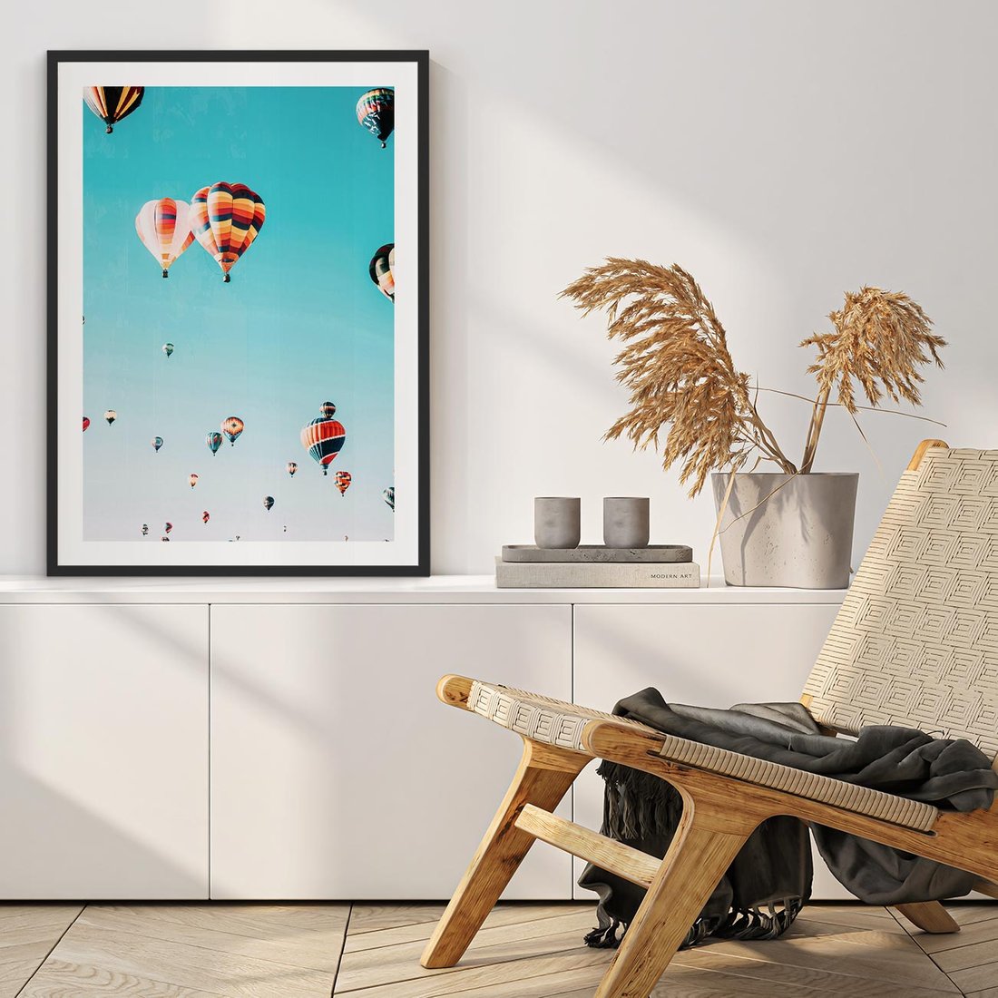 Plakat w ramie 40x50 - Balonowa Ekscytacja - balony latają w powietrzu, wyścigi balonów - rama czarna