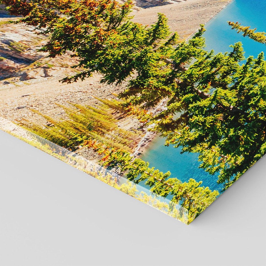 Obraz na płótnie 100x50 - Górskie jezioro: harmonia natury - góry, jezioro