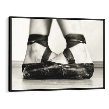 Obraz w ramie 100x70 - W Monochromatycznych Nutach - fotografia, czarno biała - rama czarna