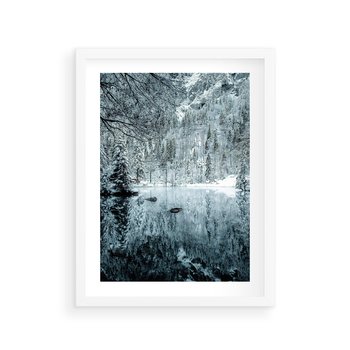 Plakat w ramie 40x50 - Zimowy Raj - zimowy górski krajobraz, jezioro w górach - rama biała