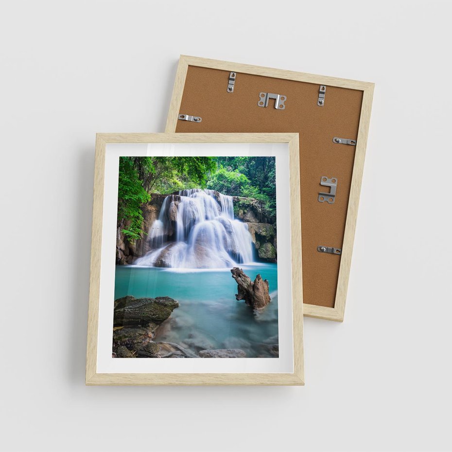 Plakat w ramie 40x50 - Abstrakcyjna nowoczesność - wodospad, woda - rama drewno