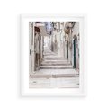 Plakat w ramie 40x50 - Urokliwa uliczka w perspektywie - uliczka, perspektywa - rama biała
