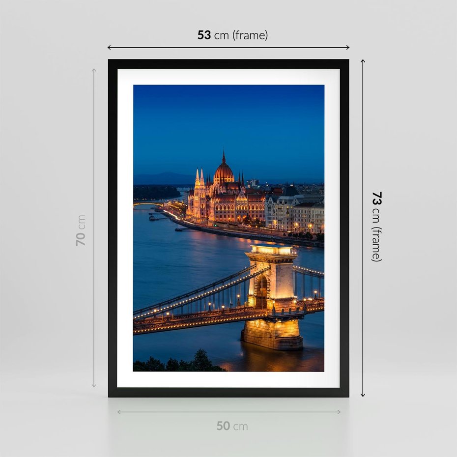 Plakat w ramie 50x70 - Mostowe miasto nocą - miasto, most - rama czarna