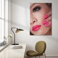Obraz na płótnie 70x100 - Usta, manicure, spa: kobieca harmonia - usta, manicure