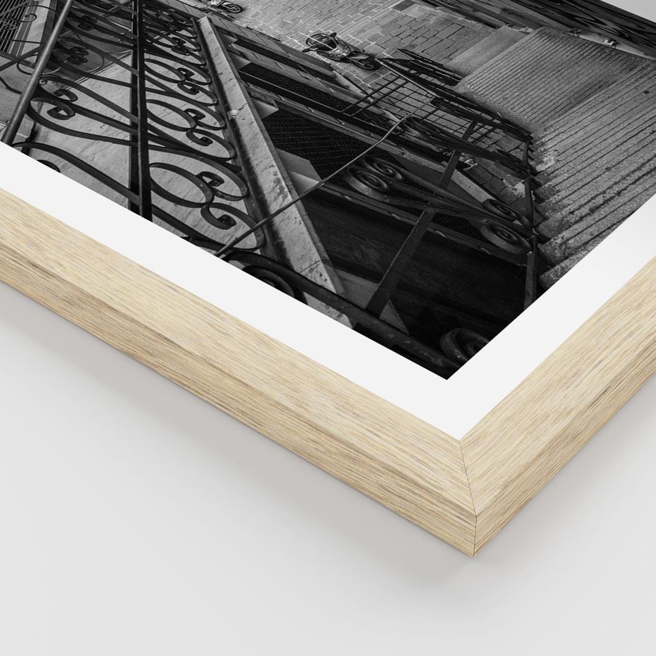 Plakat w ramie 40x50 - Magiczne spacery - uliczka, perspektywa - rama drewno