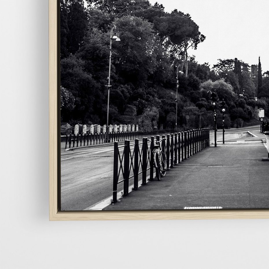 Obraz w ramie 50x70 - Echa Historii - czarno biała fotografia, koloseum - rama drewno