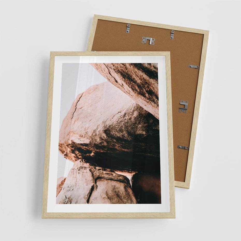 Plakat w ramie 50x70 - Tekstura Brązu - skały, głazy - rama drewno