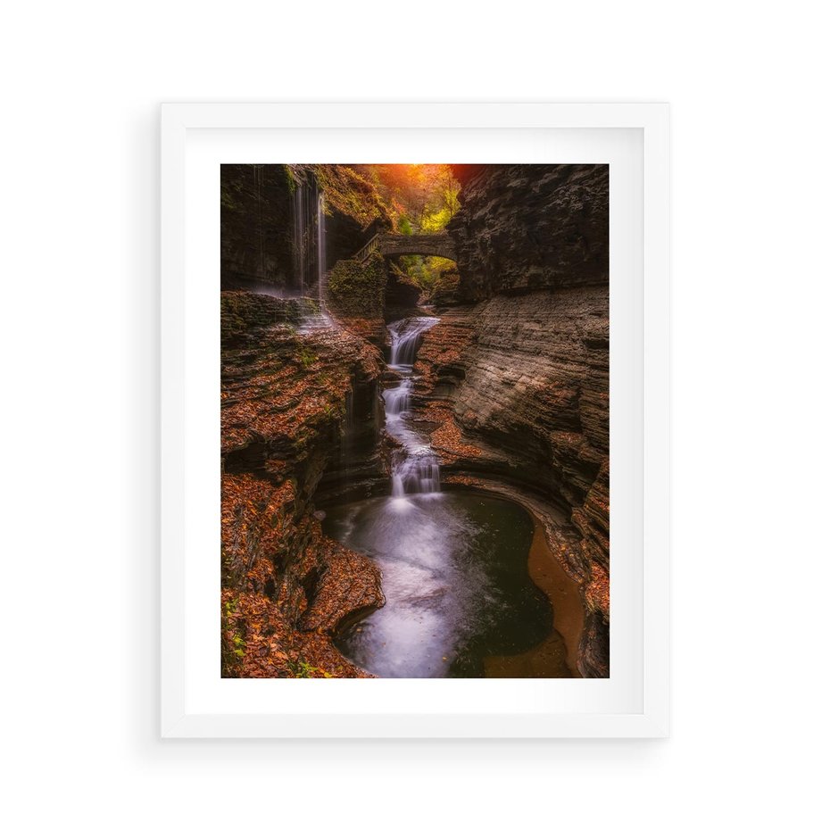 Plakat w ramie 40x50 - Barwna Harmonia - strumień, las - rama biała