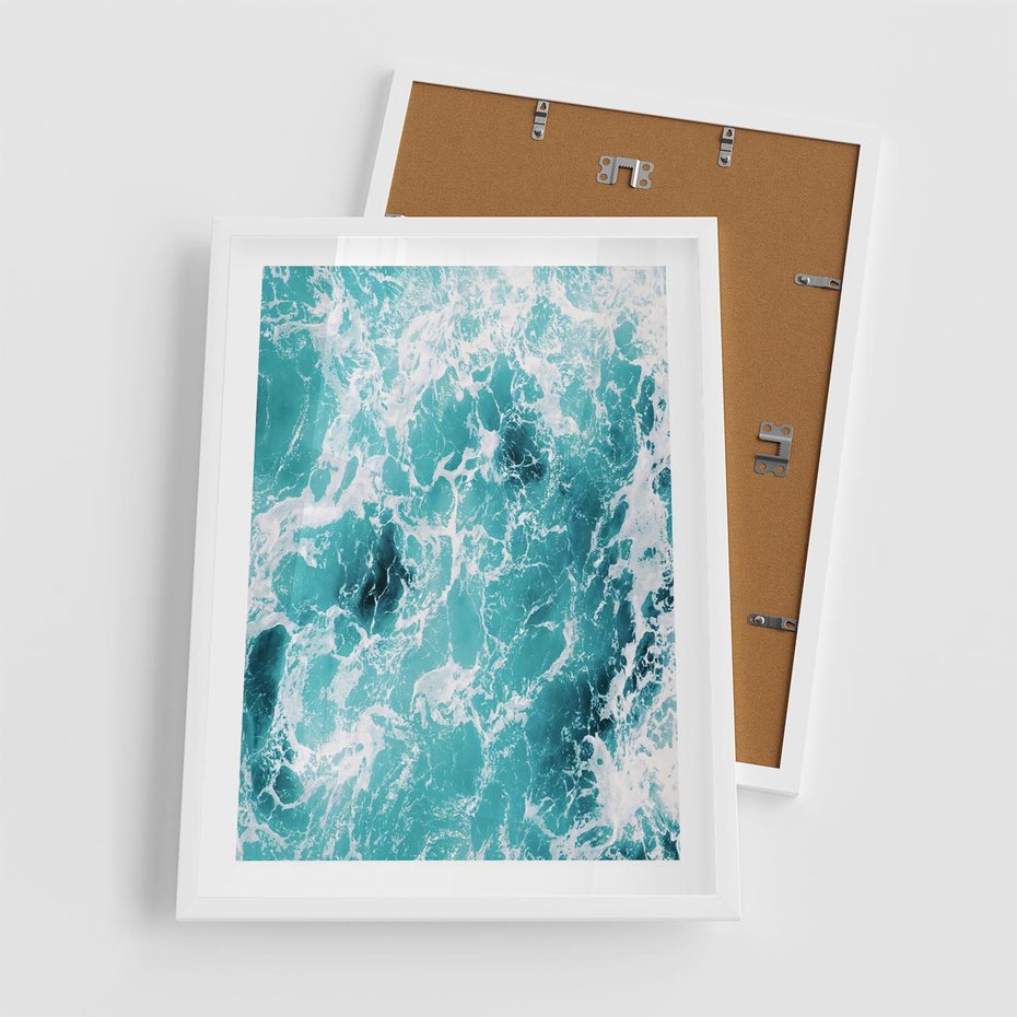 Plakat w ramie 50x70 - Wzburzony Ocean: Widok Z Góry - wzburzony ocean, błękitna woda - rama biała