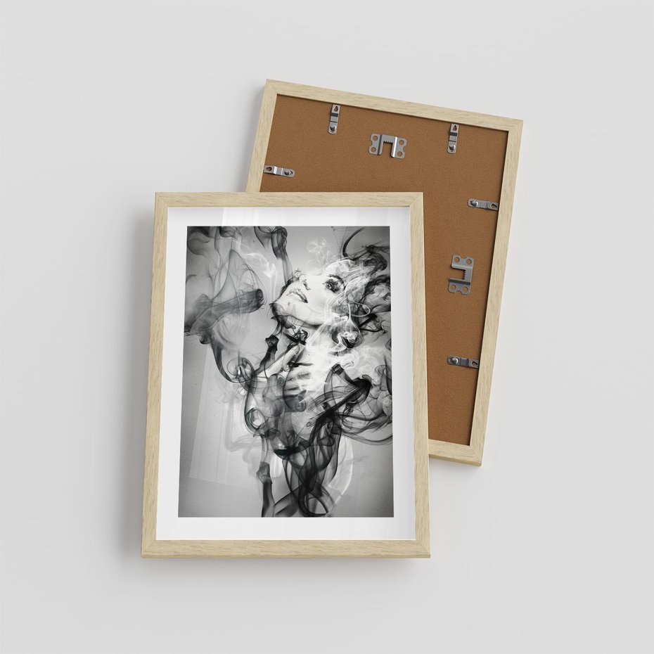 Plakat w ramie 30x40 - Abstrakcja kobiecego piękna - abstrakcja, kobieta - rama drewno