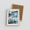 Plakat w ramie 30x40 - Potęga Natury: Wzburzone Fale Oceanu - wzburzone fale oceanu - rama drewno