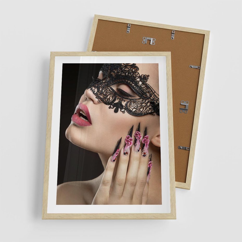 Plakat w ramie 50x70 - Piękno na tipsach - beauty, manicure - rama drewno