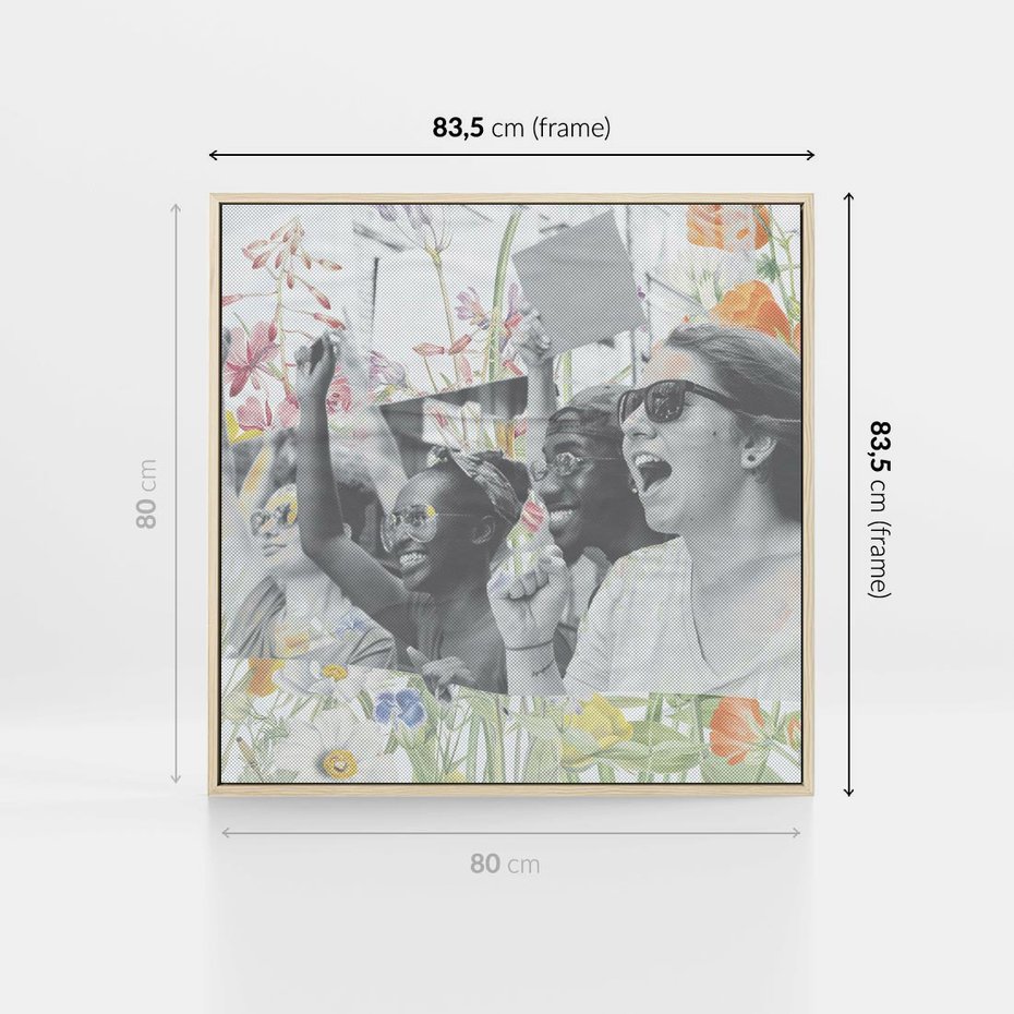 Obraz w ramie 80x80 - Księga zaklętych marzeń - kolaż, czarnobiałe zdjęcie wesołych młodych ludzi - rama drewno
