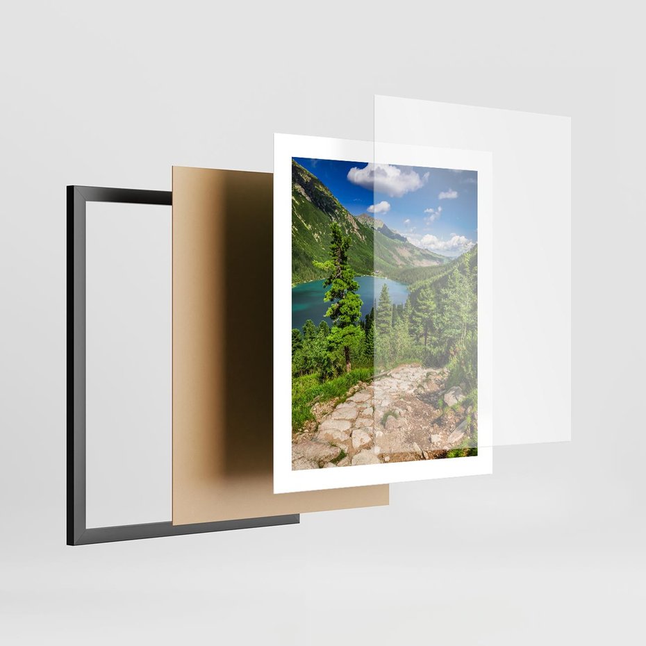 Plakat w ramie 40x50 - Jezioro górskie: harmonia natury - jezioro, góry - rama czarna