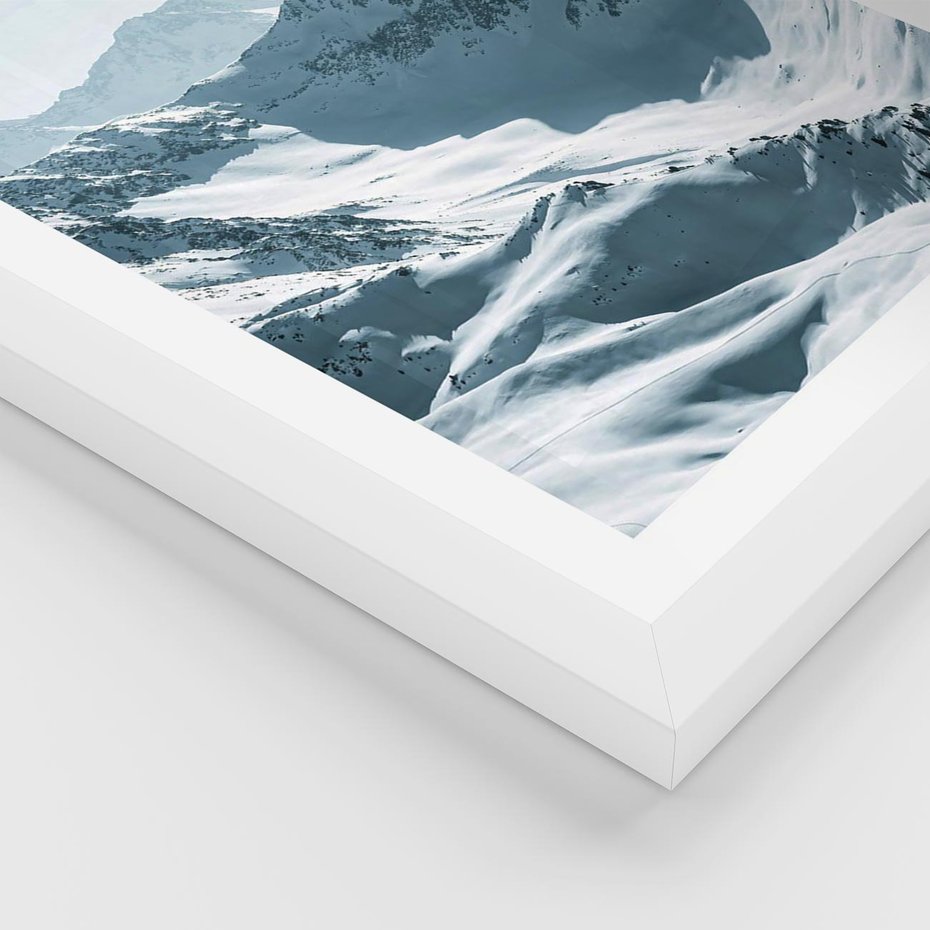 Plakat w ramie 40x50 - Surowość Gór - górskie szczyty, śnieg - rama biała