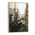 Obraz w ramie 50x70 - Ducha Przygody - motor, uliczka - rama drewno