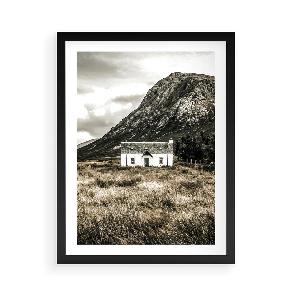 Plakat w ramie 50x70 - Biały Domek w Sepii: Wiejski Urok - domek w górach, kolory sepii - rama czarna