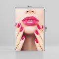 Obraz na płótnie 70x100 - Wyrażenie Piękna - paznokcie, usta