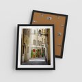Plakat w ramie 40x50 - Uliczka: perspektywa miejskiego krajobrazu - uliczka, perspektywa - rama czarna