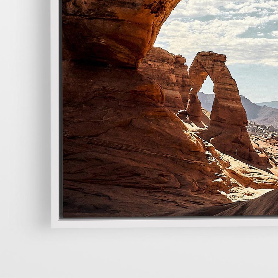 Obraz w ramie 50x50 - Magia pustynnego kanionu - pustynia, kanion - rama biała
